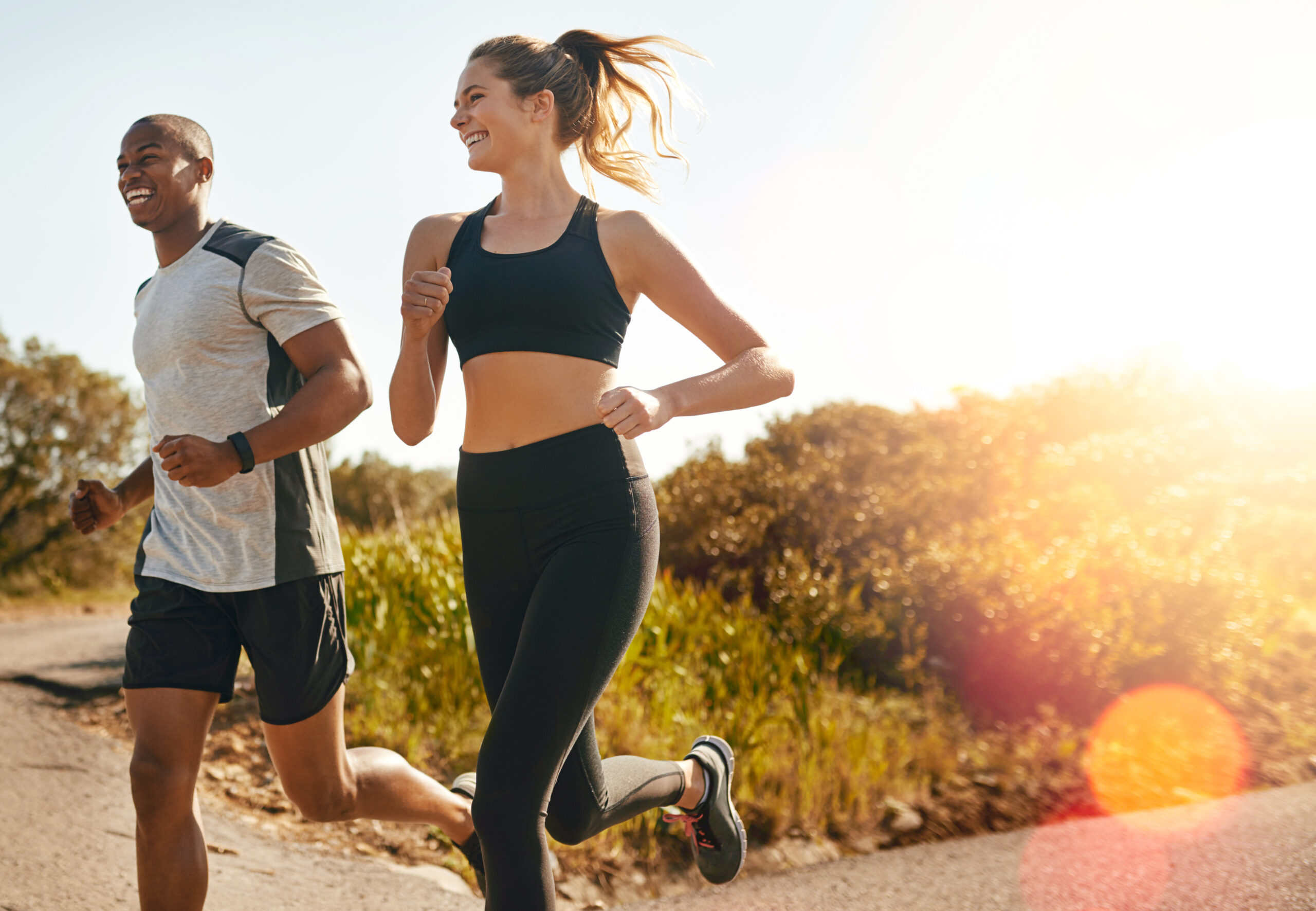 Performancewear, athleisure, models running